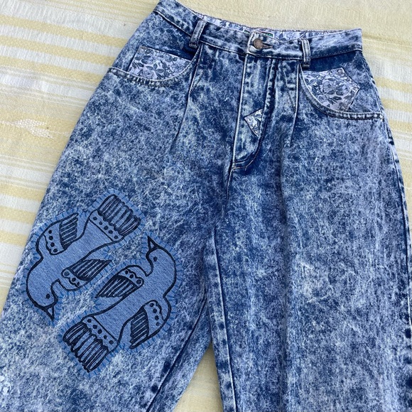 Vintage 80s upcycled patchwork acid wash jeans - Picture 3 of 5